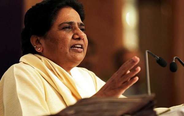 Dalit icon Mayawati fighting for her legacy