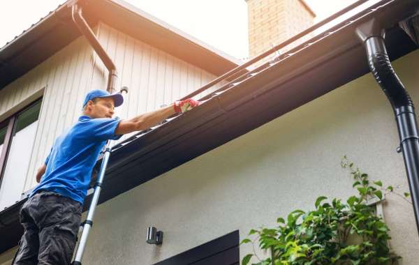 How Gutter Cleaning in London Improves Curb Appeal